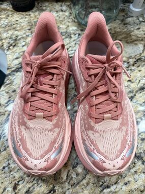 Hoka Stinson 7
